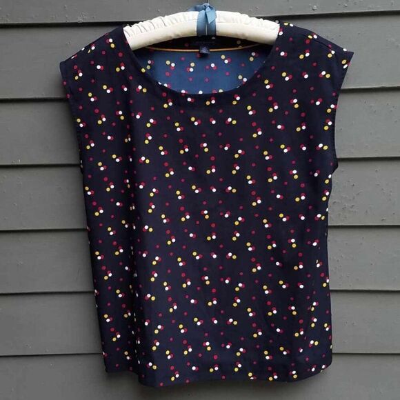 Tommy Hilfiger Black Red Yellow Print Top Size Large - Picture 1 of 9
